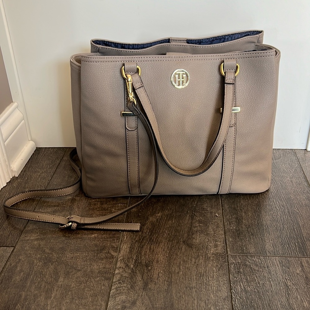 Tommy Hilfiger purse - shoulder/crossbody with 3 internal compartments /sections